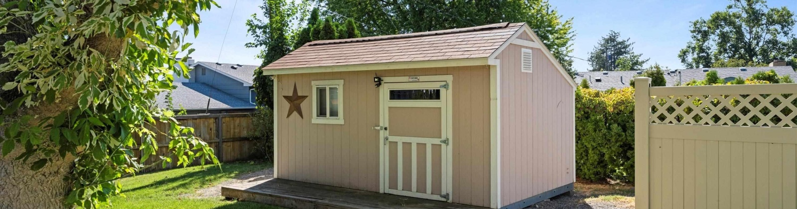 Wright St, Richland, Washington 99352-0000, 4 Bedrooms Bedrooms, 0 ,3 BathroomsBathrooms,Houses,For Sale,Wright St,0,287534