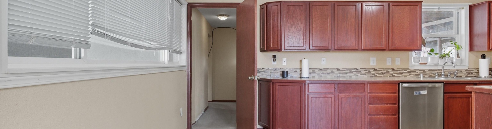Nixon, Pasco, Washington 99301, 4 Bedrooms Bedrooms, 0 ,2 BathroomsBathrooms,Houses,For Sale,Nixon,0,287529
