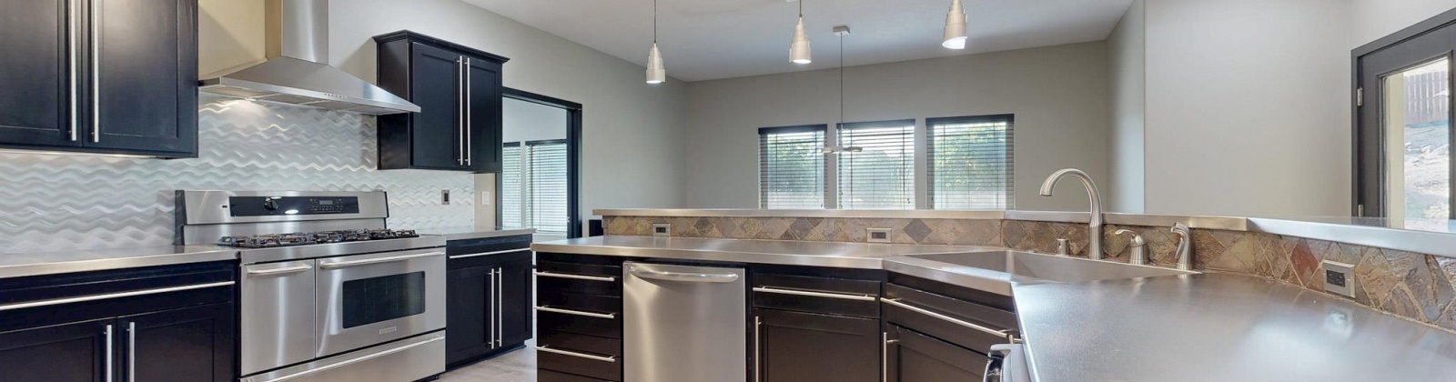 Starburst Court, West Richland, Washington 99353, 5 Bedrooms Bedrooms, 0 ,3 BathroomsBathrooms,Houses,For Sale,Starburst Court,0,287528