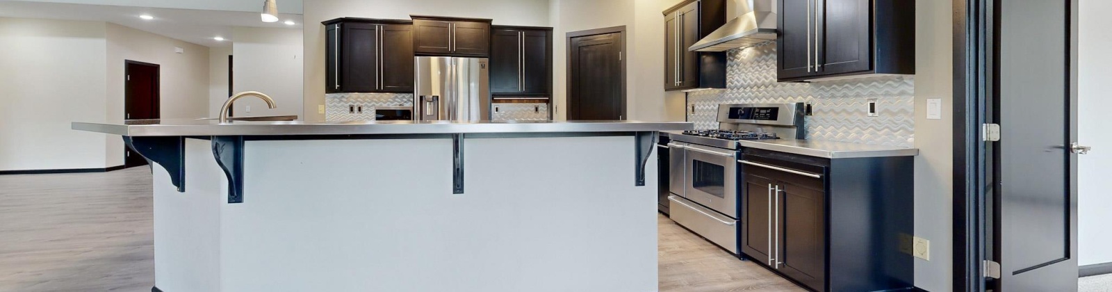 Starburst Court, West Richland, Washington 99353, 5 Bedrooms Bedrooms, 0 ,3 BathroomsBathrooms,Houses,For Sale,Starburst Court,0,287528