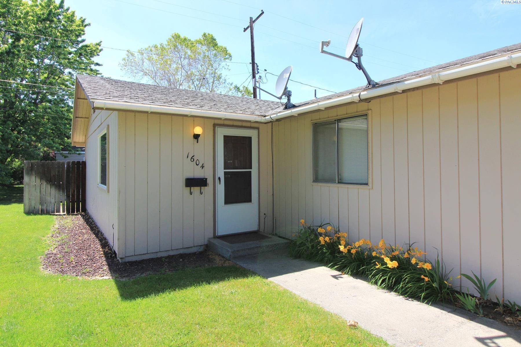 Swift Blvd, Richland, Washington 99352, 2 Bedrooms Bedrooms, 0 ,1 BathroomBathrooms,Multi-family,For Rent,Swift Blvd,0,287548