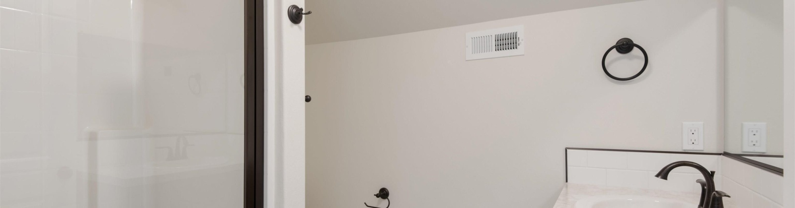 29th Pl, Kennewick, Washington 99338, 4 Bedrooms Bedrooms, 0 ,3 BathroomsBathrooms,Houses,For Sale,29th Pl,0,287557