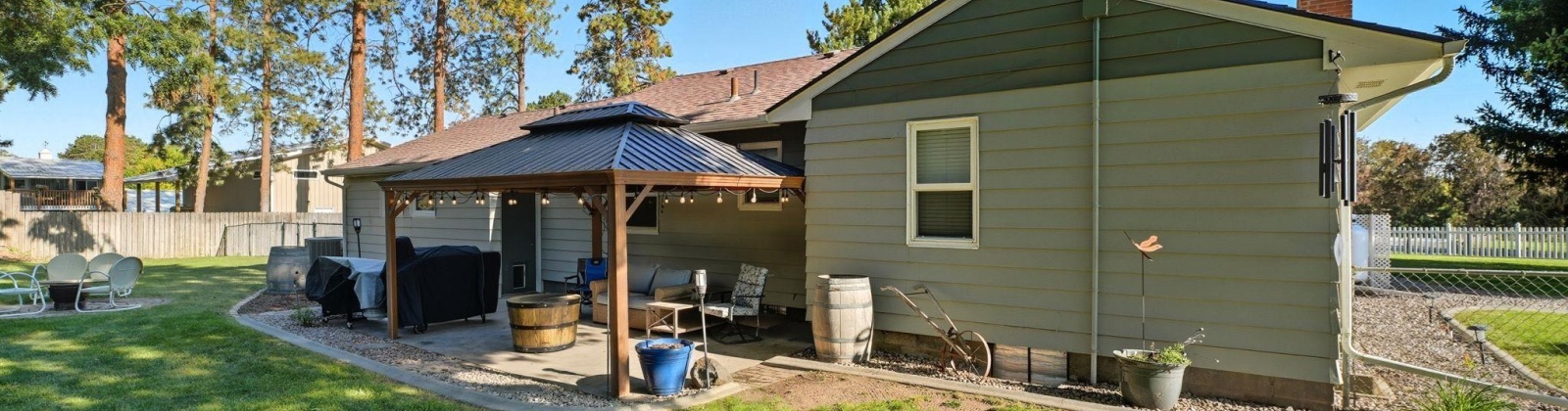 Riverside Dr, West Richland, Washington 99353, 5 Bedrooms Bedrooms, 0 ,3 BathroomsBathrooms,Houses,For Sale,Riverside Dr,0,287551