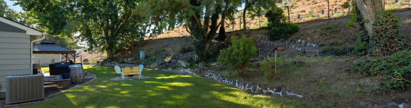 Riverside Dr, West Richland, Washington 99353, 5 Bedrooms Bedrooms, 0 ,3 BathroomsBathrooms,Houses,For Sale,Riverside Dr,0,287551