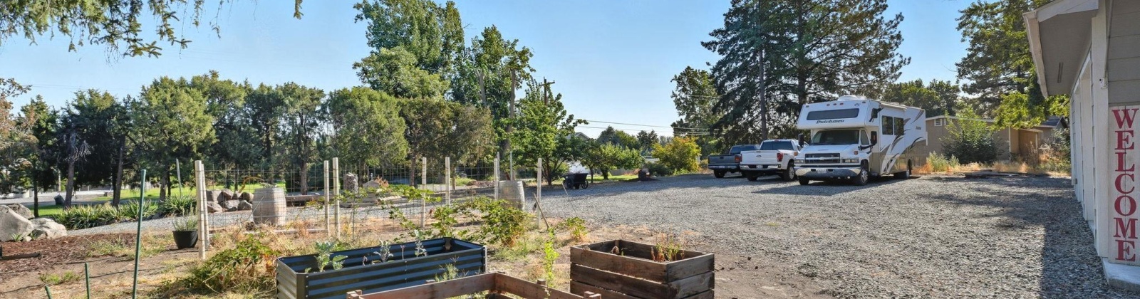 Riverside Dr, West Richland, Washington 99353, 5 Bedrooms Bedrooms, 0 ,3 BathroomsBathrooms,Houses,For Sale,Riverside Dr,0,287551