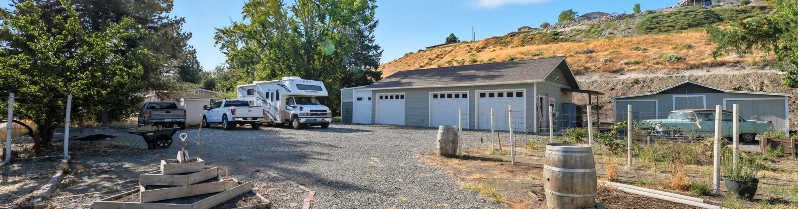 Riverside Dr, West Richland, Washington 99353, 5 Bedrooms Bedrooms, 0 ,3 BathroomsBathrooms,Houses,For Sale,Riverside Dr,0,287551