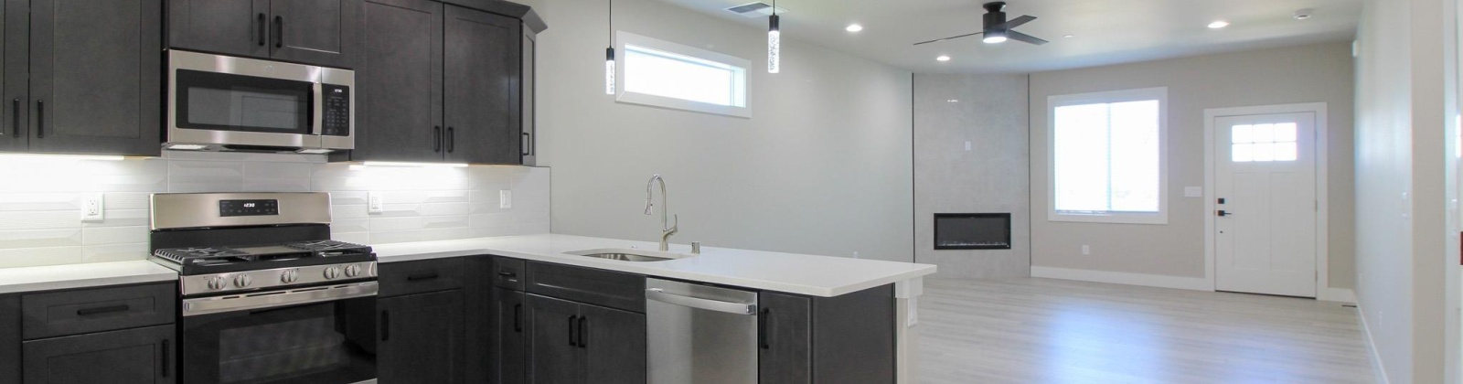 Rio Vista Loop, Richland, Washington 99352, 3 Bedrooms Bedrooms, 0 ,3 BathroomsBathrooms,Condos/townhomes,For Rent,Rio Vista Loop,0,287541