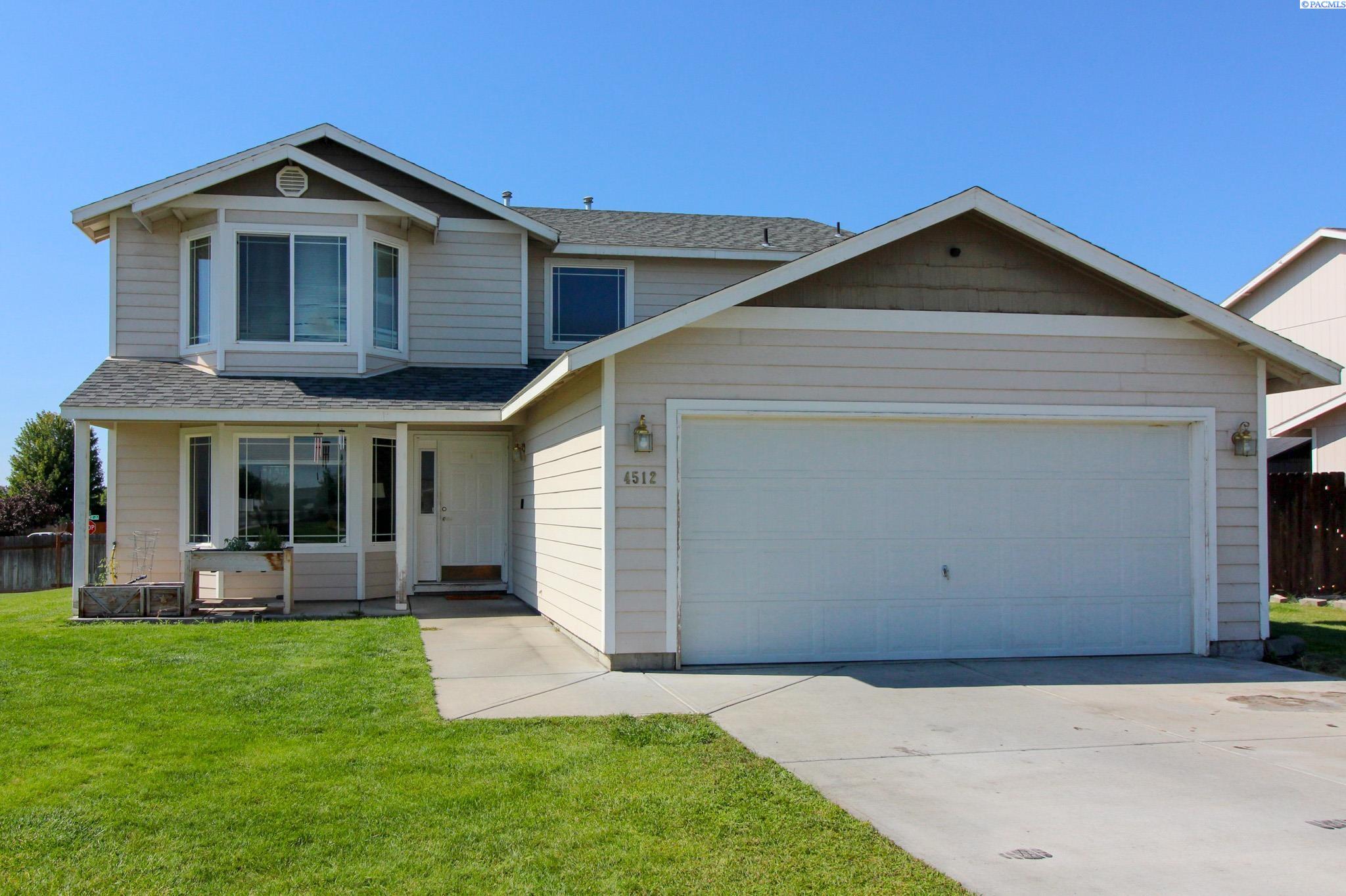 Campolina Lane, Pasco, Washington 99301, 4 Bedrooms Bedrooms, 0 ,3 BathroomsBathrooms,Houses,For Rent,Campolina Lane,0,287538