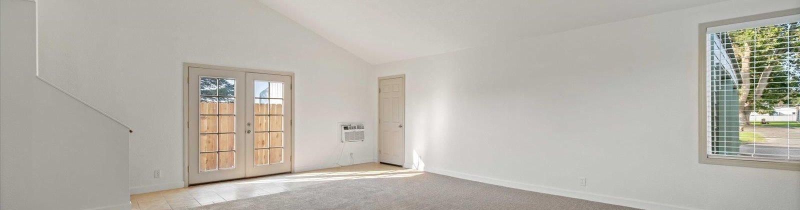 Frontage Rd, Pasco, Washington 99301, 4 Bedrooms Bedrooms, 0 ,2 BathroomsBathrooms,Houses,For Sale,Frontage Rd,0,287537