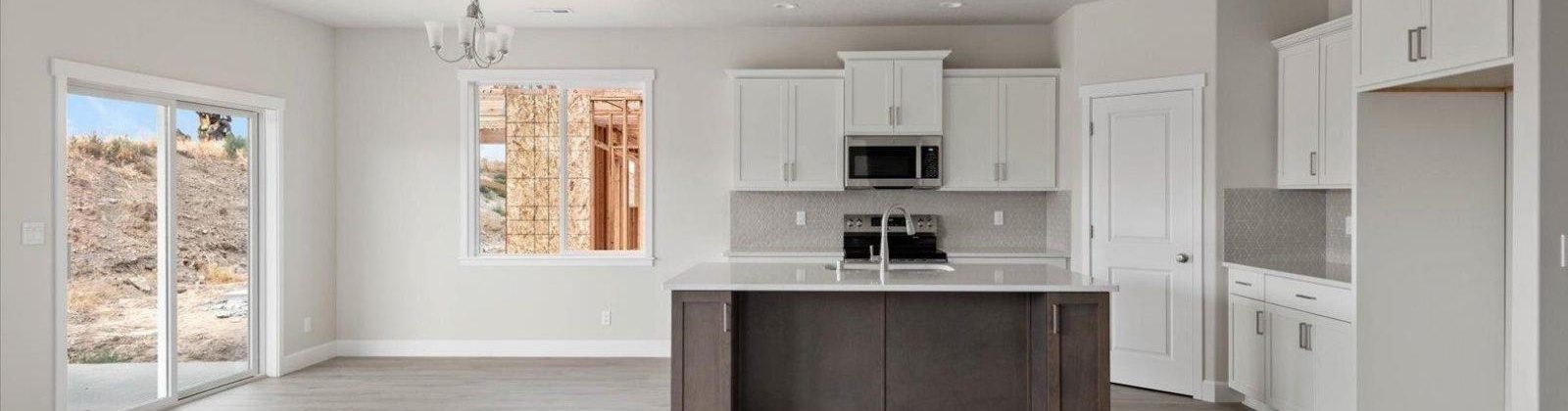 Alaska St, Kennewick, Washington 99338, 4 Bedrooms Bedrooms, 0 ,3 BathroomsBathrooms,Houses,For Sale,Alaska St,0,287559