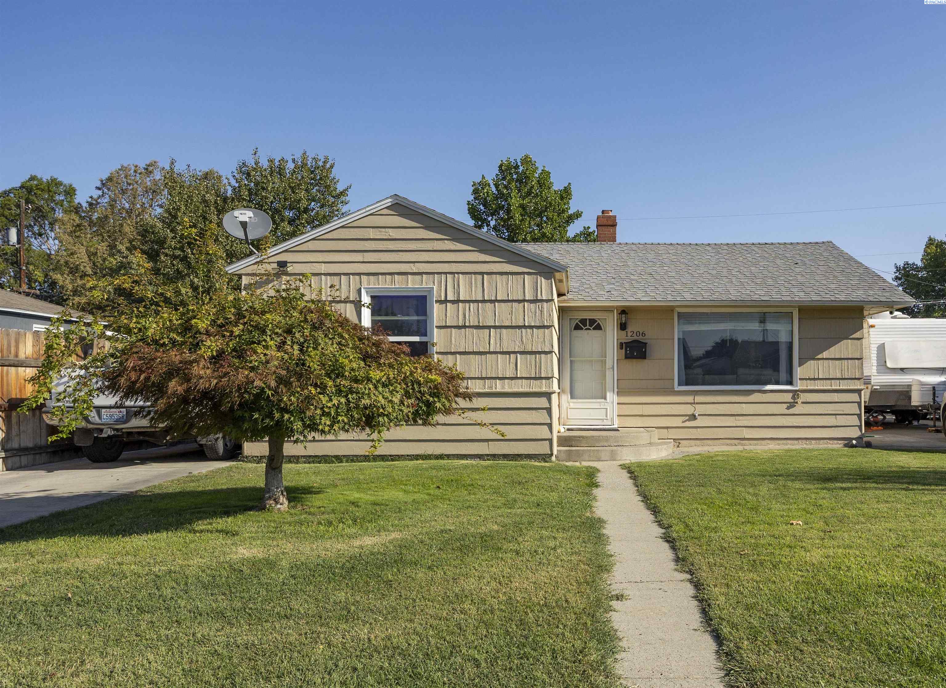 2nd Ave, Kennewick, Washington 99336, 3 Bedrooms Bedrooms, 0 ,1 BathroomBathrooms,Houses,For Sale,2nd Ave,0,287603