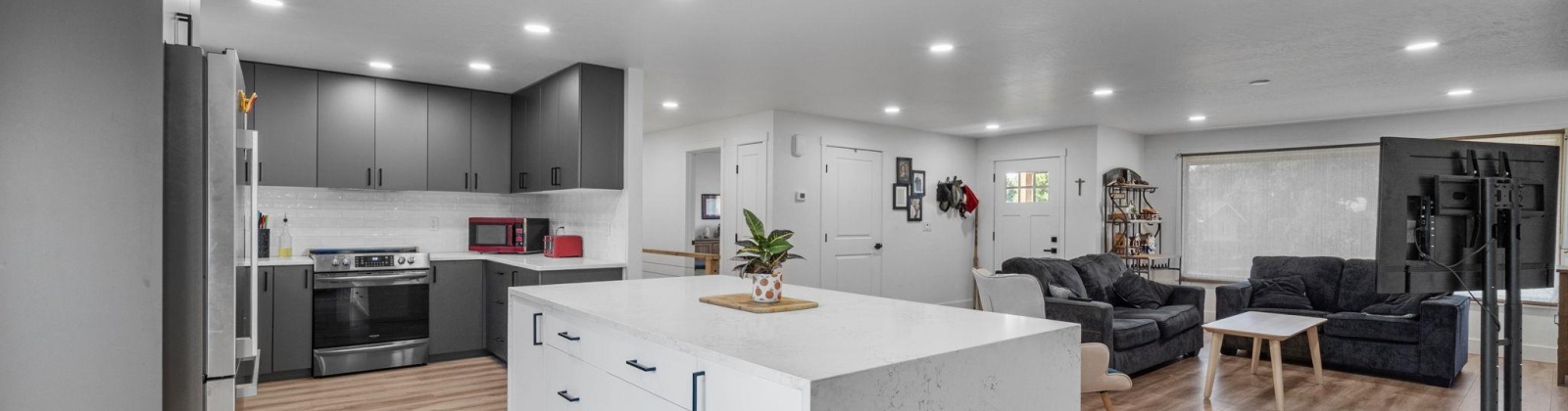 Argent, Pasco, Washington 99301, 4 Bedrooms Bedrooms, 0 ,3 BathroomsBathrooms,Houses,For Sale,Argent,0,287598