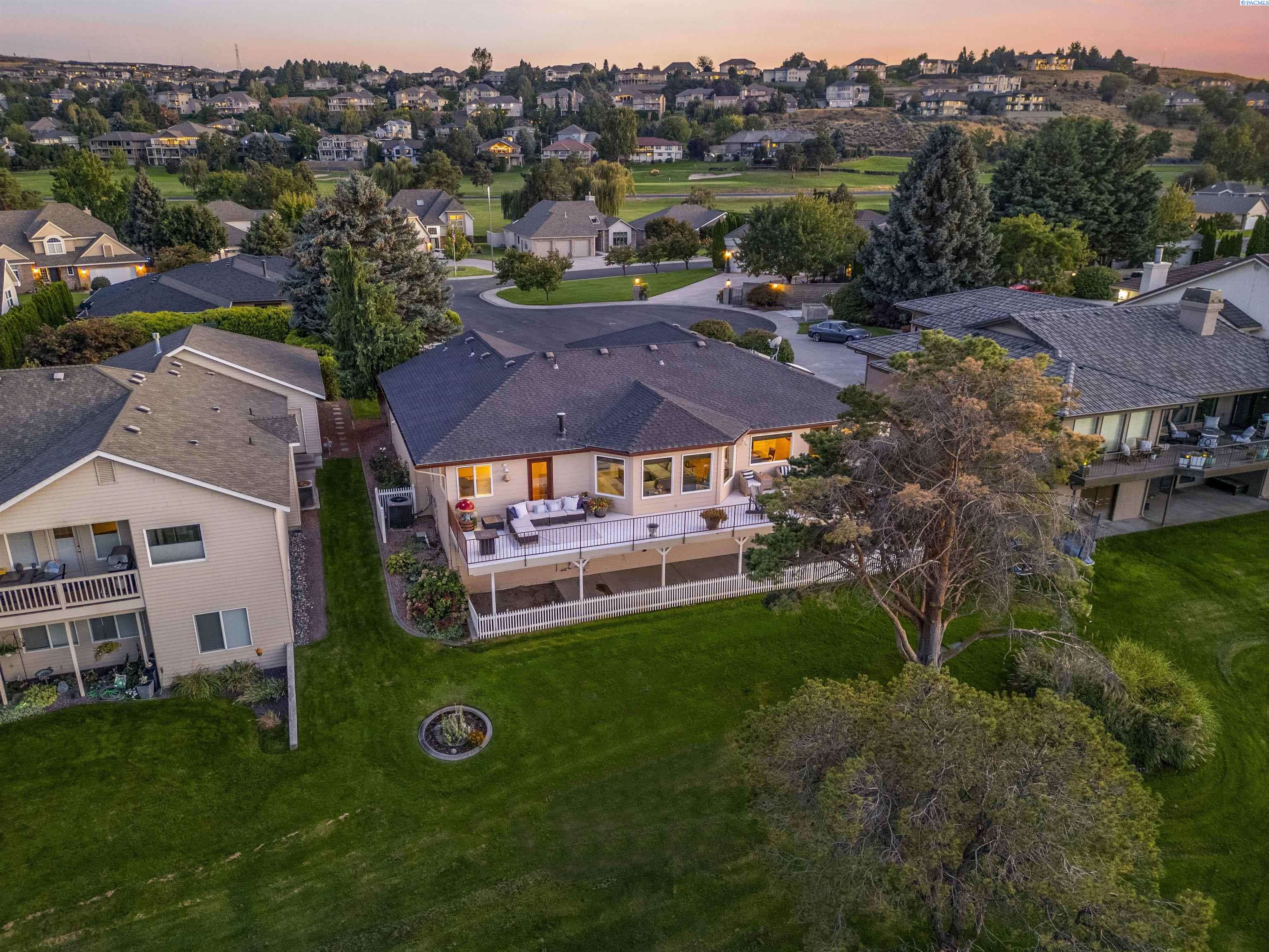 Quillan Ct, Kennewick, Washington 99337, 4 Bedrooms Bedrooms, 0 ,3 BathroomsBathrooms,Houses,For Sale,Quillan Ct,0,287590
