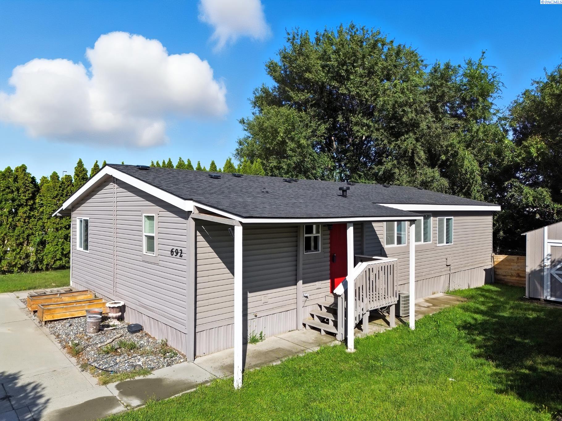 Lonetree LN, Richland, Washington 99352, 3 Bedrooms Bedrooms, 0 ,2 BathroomsBathrooms,Manufactured Homes,For Sale,Lonetree LN,0,287597