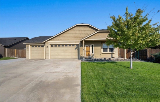 Teak Ln, West Richland, Washington 99353, 3 Bedrooms Bedrooms, 0 ,2 BathroomsBathrooms,Houses,For Sale,Teak Ln,0,287589