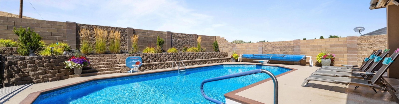 Plateau Dr., Richland, Washington 99352, 4 Bedrooms Bedrooms, 0 ,3 BathroomsBathrooms,Houses,For Sale,Plateau Dr.,0,287620