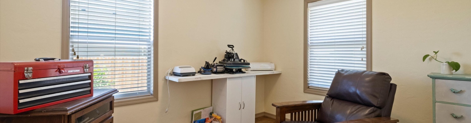 Court St., Pasco, Washington 99301, 5 Bedrooms Bedrooms, 0 ,3 BathroomsBathrooms,Houses,For Sale,Court St.,0,287628