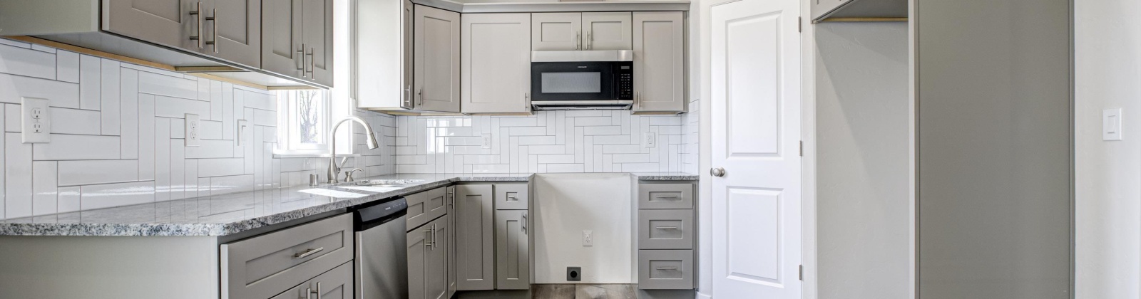 Elm Place, Kennewick, Washington 99337, 3 Bedrooms Bedrooms, 0 ,2 BathroomsBathrooms,Houses,For Sale,Elm Place,0,287632