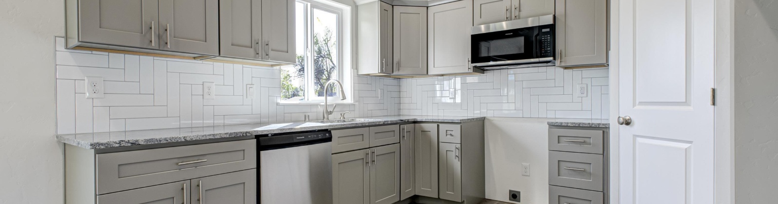 Elm Place, Kennewick, Washington 99337, 3 Bedrooms Bedrooms, 0 ,2 BathroomsBathrooms,Houses,For Sale,Elm Place,0,287632