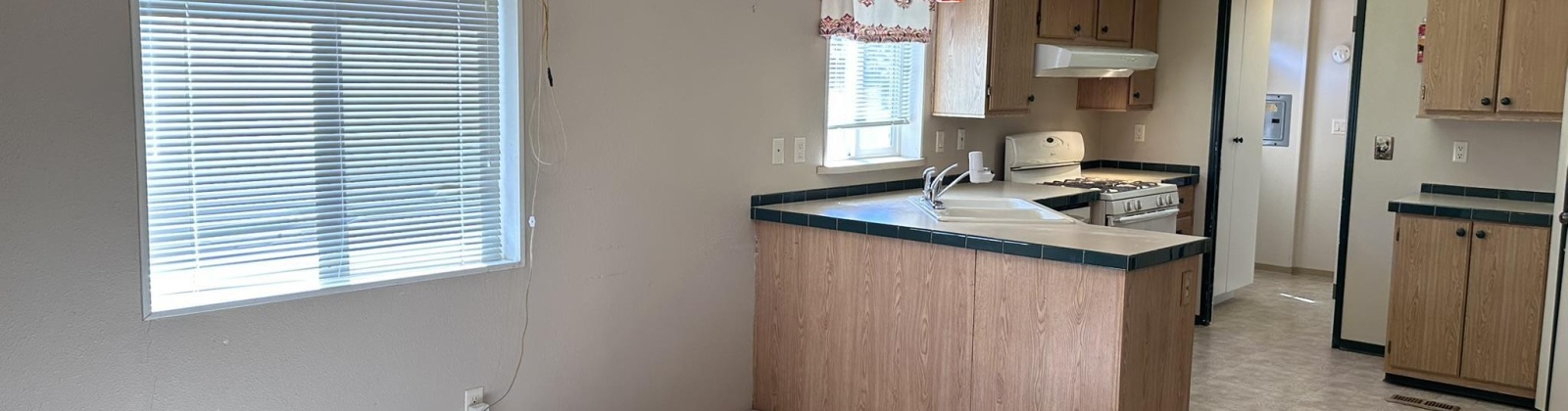 Golden Hills, Pullman, Washington 99163, 3 Bedrooms Bedrooms, 0 ,2 BathroomsBathrooms,Manufactured Homes,For Sale,Golden Hills,0,287660