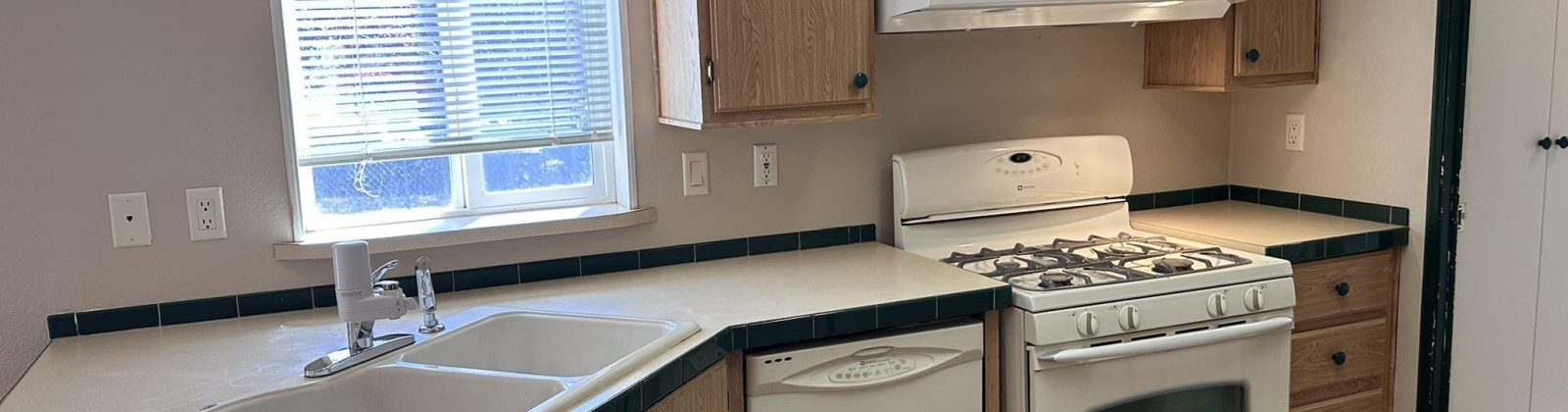 Golden Hills, Pullman, Washington 99163, 3 Bedrooms Bedrooms, 0 ,2 BathroomsBathrooms,Manufactured Homes,For Sale,Golden Hills,0,287660