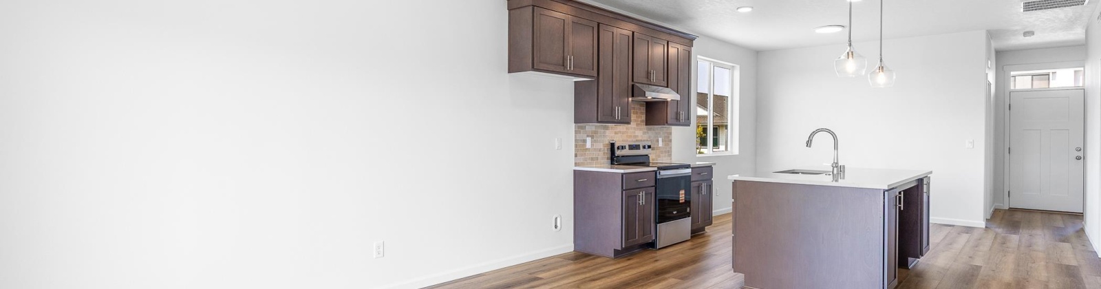 Amberly Ave, Grandview, Washington 98930, 3 Bedrooms Bedrooms, 0 ,2 BathroomsBathrooms,Houses,For Sale,Amberly Ave,0,287637