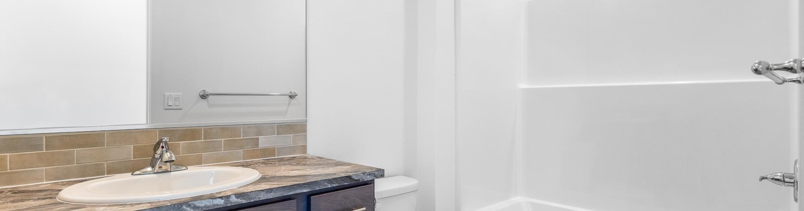 Amberly Ave, Grandview, Washington 98930, 3 Bedrooms Bedrooms, 0 ,2 BathroomsBathrooms,Houses,For Sale,Amberly Ave,0,287637