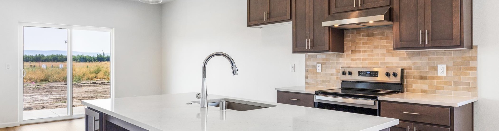 Amberly Ave, Grandview, Washington 98930, 3 Bedrooms Bedrooms, 0 ,2 BathroomsBathrooms,Houses,For Sale,Amberly Ave,0,287637