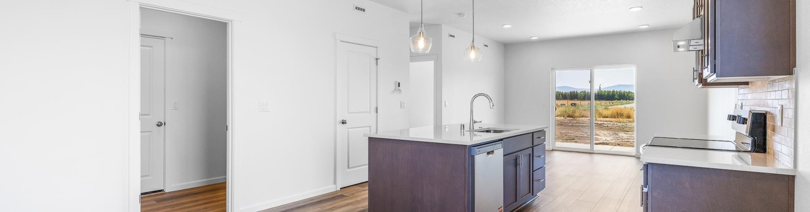 Amberly Ave, Grandview, Washington 98930, 3 Bedrooms Bedrooms, 0 ,2 BathroomsBathrooms,Houses,For Sale,Amberly Ave,0,287637