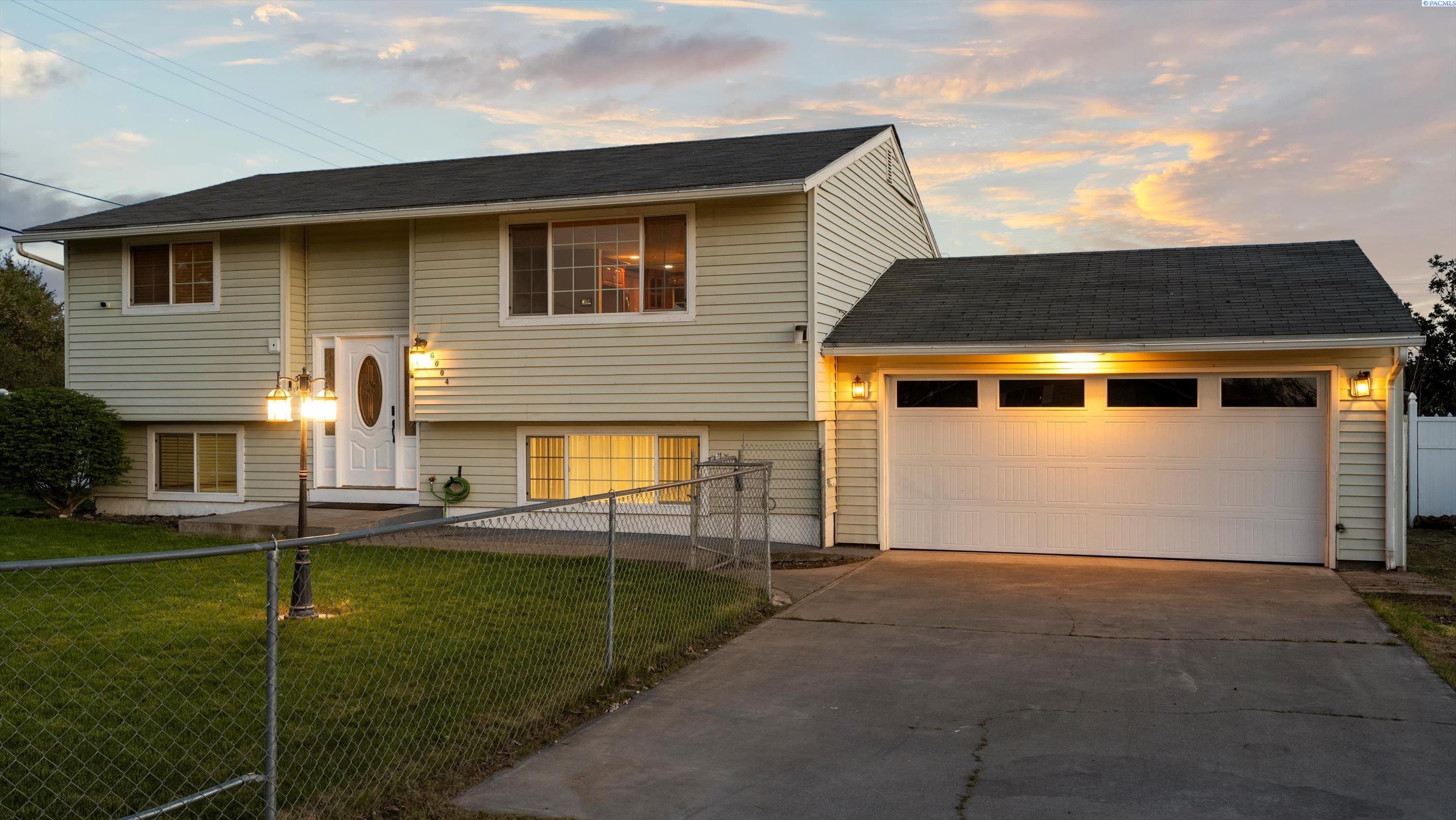 Melville Road, Pasco, Washington 99301, 4 Bedrooms Bedrooms, 0 ,2 BathroomsBathrooms,Houses,For Sale,Melville Road,0,287655