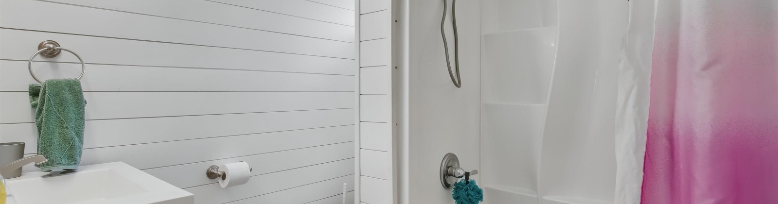 2nd Ave, Kennewick, Washington 99336, 5 Bedrooms Bedrooms, 0 ,2 BathroomsBathrooms,Houses,For Sale,2nd Ave,0,287668