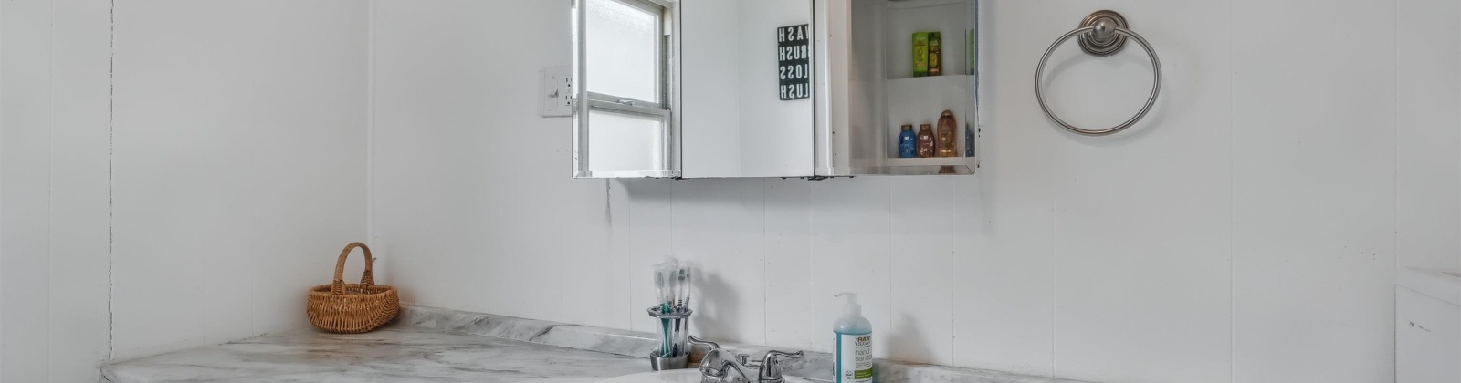 2nd Ave, Kennewick, Washington 99336, 5 Bedrooms Bedrooms, 0 ,2 BathroomsBathrooms,Houses,For Sale,2nd Ave,0,287668