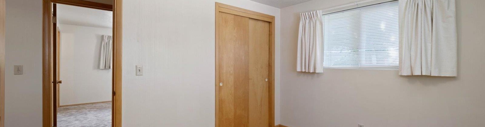 Taylor St., Sunnyside, Washington 98944, 4 Bedrooms Bedrooms, 0 ,3 BathroomsBathrooms,Houses,For Sale,Taylor St.,0,287675