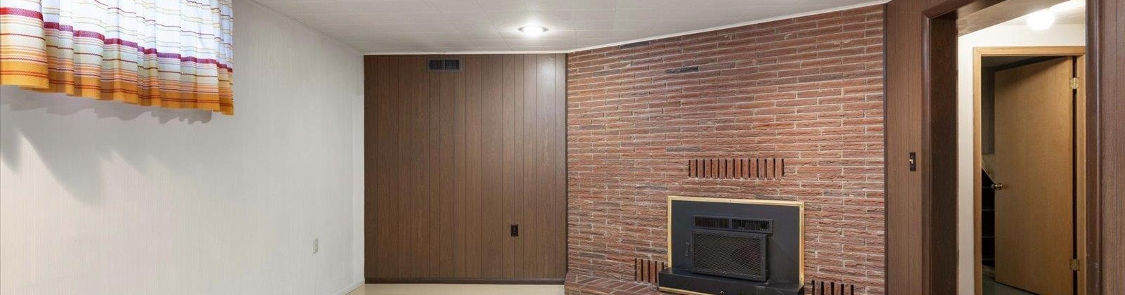 Taylor St., Sunnyside, Washington 98944, 4 Bedrooms Bedrooms, 0 ,3 BathroomsBathrooms,Houses,For Sale,Taylor St.,0,287675