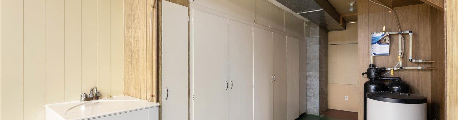 Taylor St., Sunnyside, Washington 98944, 4 Bedrooms Bedrooms, 0 ,3 BathroomsBathrooms,Houses,For Sale,Taylor St.,0,287675