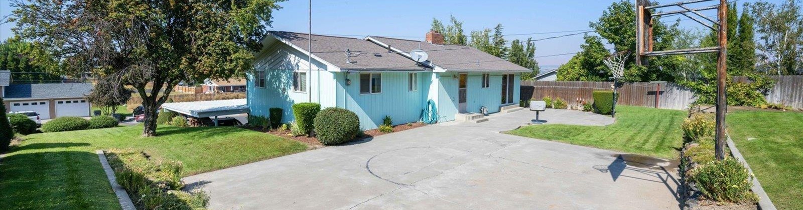 Taylor St., Sunnyside, Washington 98944, 4 Bedrooms Bedrooms, 0 ,3 BathroomsBathrooms,Houses,For Sale,Taylor St.,0,287675