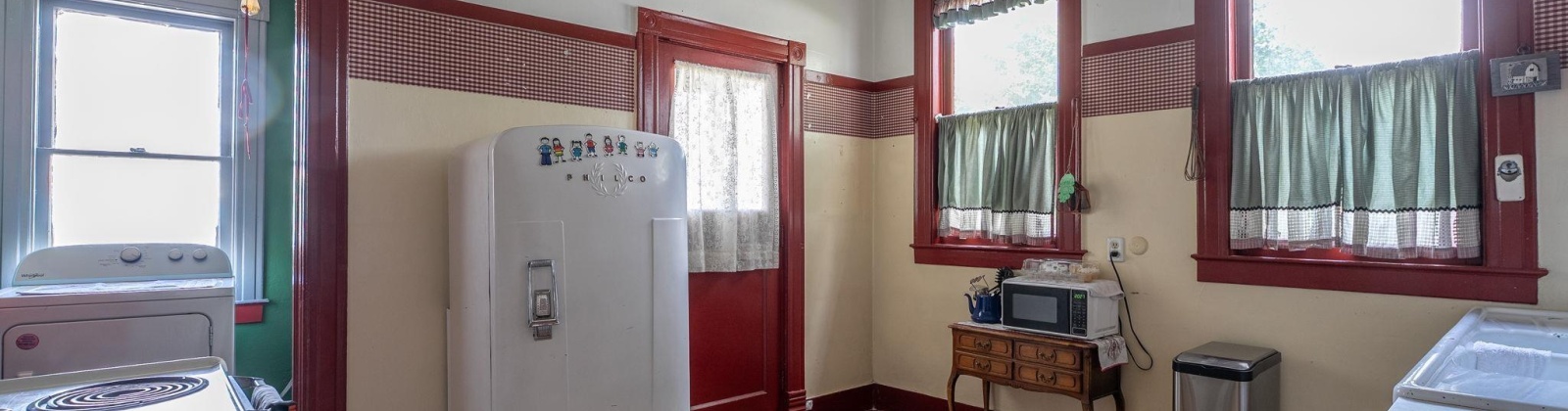 Albany Avenue, Kennewick, Washington 99336, 4 Bedrooms Bedrooms, 0 ,2 BathroomsBathrooms,Houses,For Sale,Albany Avenue,0,286839