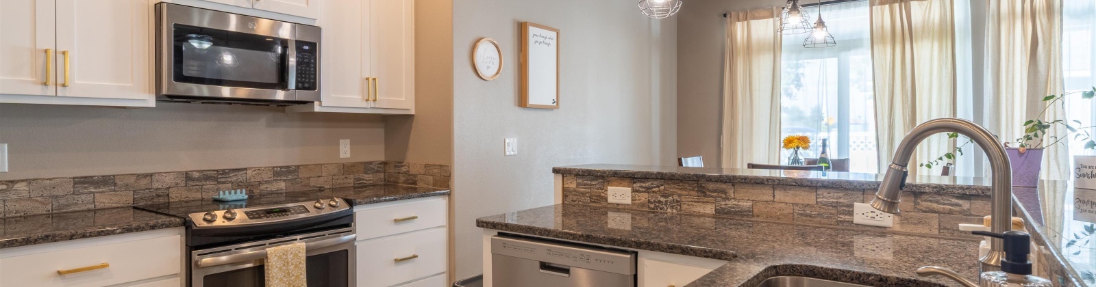 Birch Street, Moses Lake, Washington 98837, 5 Bedrooms Bedrooms, 0 ,3 BathroomsBathrooms,Houses,For Sale,Birch Street,0,287697