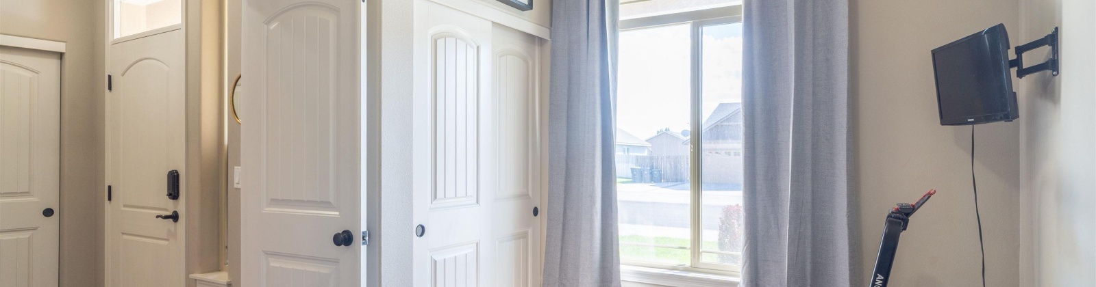 Birch Street, Moses Lake, Washington 98837, 5 Bedrooms Bedrooms, 0 ,3 BathroomsBathrooms,Houses,For Sale,Birch Street,0,287697