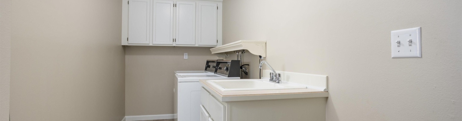 Fisher Ct, Kennewick, Washington 99337, 3 Bedrooms Bedrooms, 0 ,2 BathroomsBathrooms,Houses,For Sale,Fisher Ct,0,287698