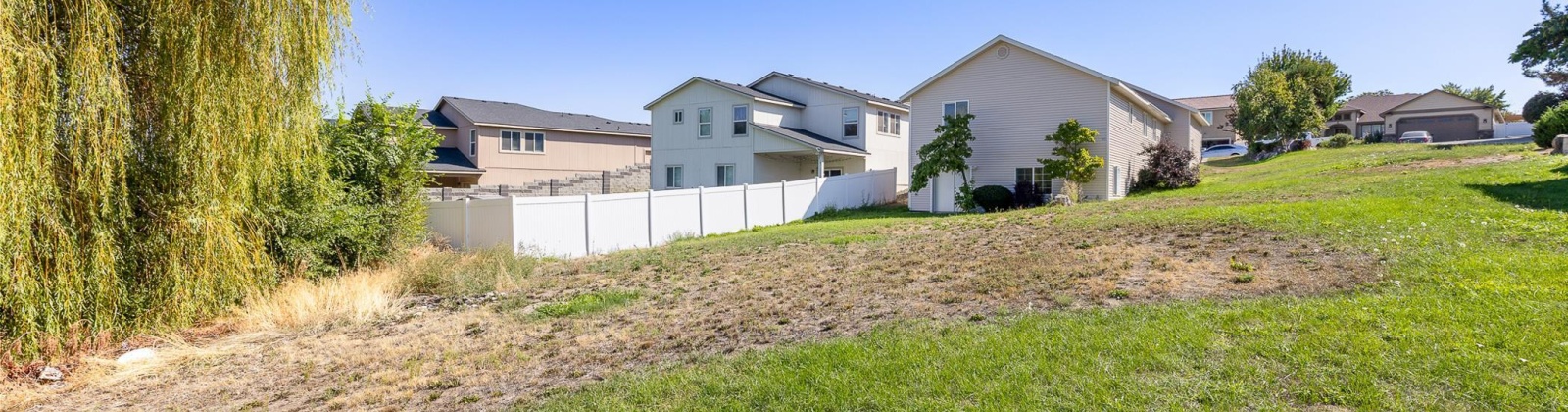 Huntington Pl., Kennewick, Washington 99336, 4 Bedrooms Bedrooms, 0 ,3 BathroomsBathrooms,Houses,For Sale,Huntington Pl.,0,287717