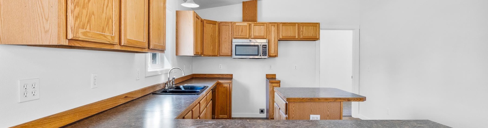 Huntington Pl., Kennewick, Washington 99336, 4 Bedrooms Bedrooms, 0 ,3 BathroomsBathrooms,Houses,For Sale,Huntington Pl.,0,287717