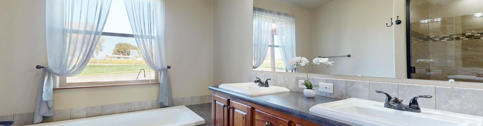 Sheffield Road, Mesa, Washington 99343, 4 Bedrooms Bedrooms, 0 ,3 BathroomsBathrooms,Houses,For Sale,Sheffield Road,0,287712