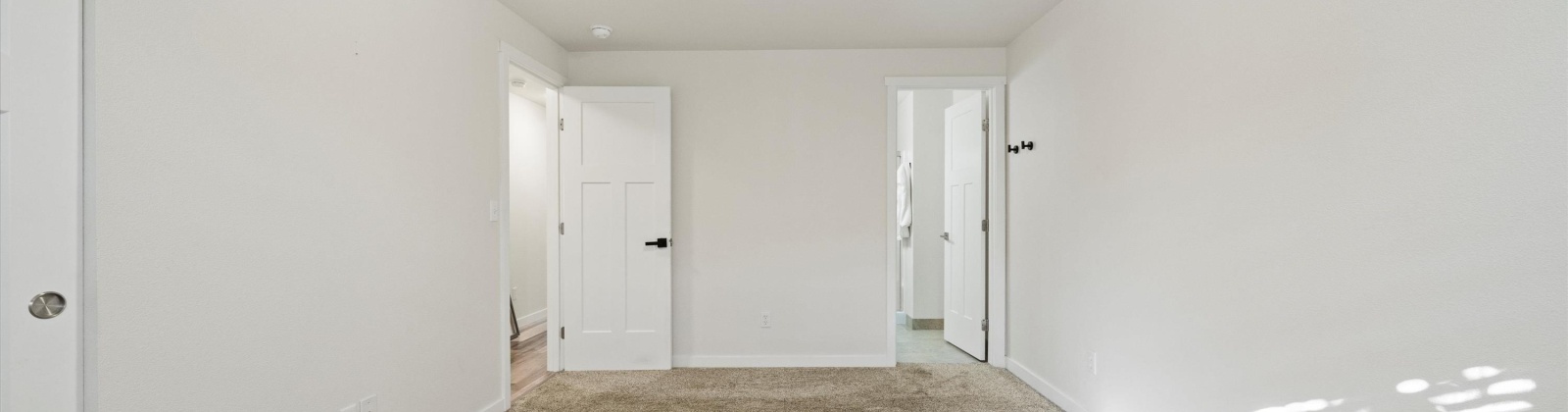 Comiskey Dr, Pasco, Washington 99301, 3 Bedrooms Bedrooms, 0 ,2 BathroomsBathrooms,Houses,For Sale,Comiskey Dr,0,287723