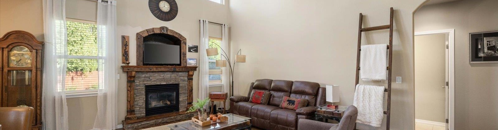 4th Place, Kennewick, Washington 99336, 4 Bedrooms Bedrooms, 0 ,3 BathroomsBathrooms,Houses,For Sale,4th Place,0,287725