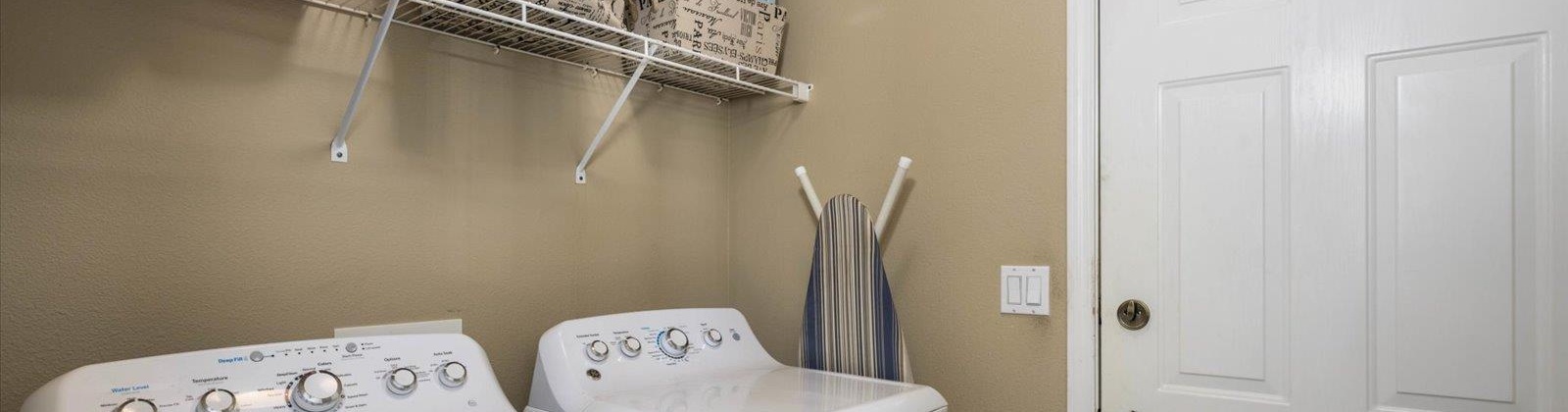 4th Place, Kennewick, Washington 99336, 4 Bedrooms Bedrooms, 0 ,3 BathroomsBathrooms,Houses,For Sale,4th Place,0,287725