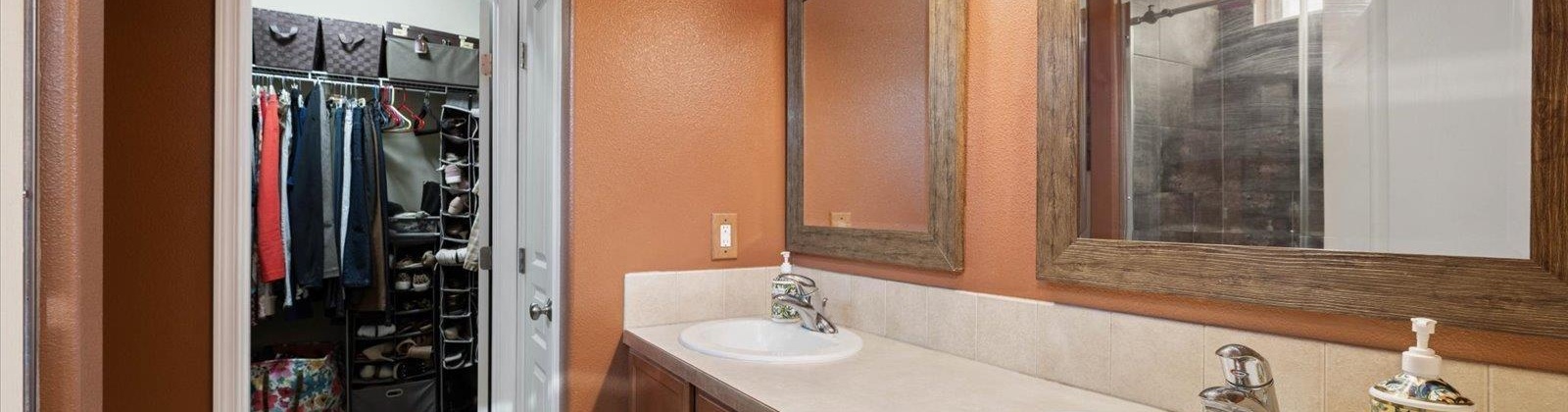 4th Place, Kennewick, Washington 99336, 4 Bedrooms Bedrooms, 0 ,3 BathroomsBathrooms,Houses,For Sale,4th Place,0,287725