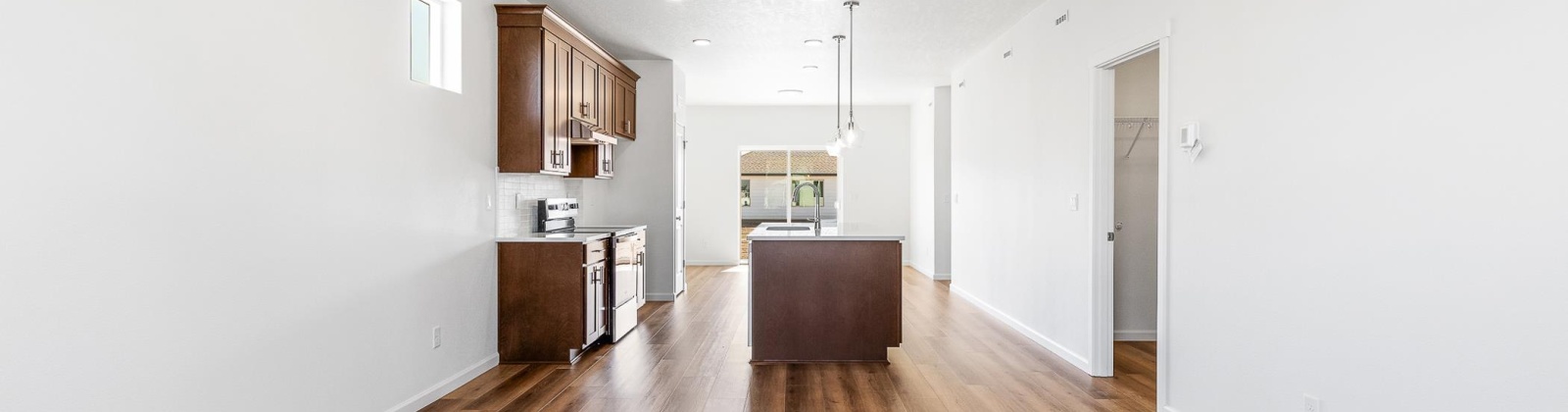 Amberly Ave, Grandview, Washington 98930, 3 Bedrooms Bedrooms, 0 ,2 BathroomsBathrooms,Houses,For Sale,Amberly Ave,0,287740
