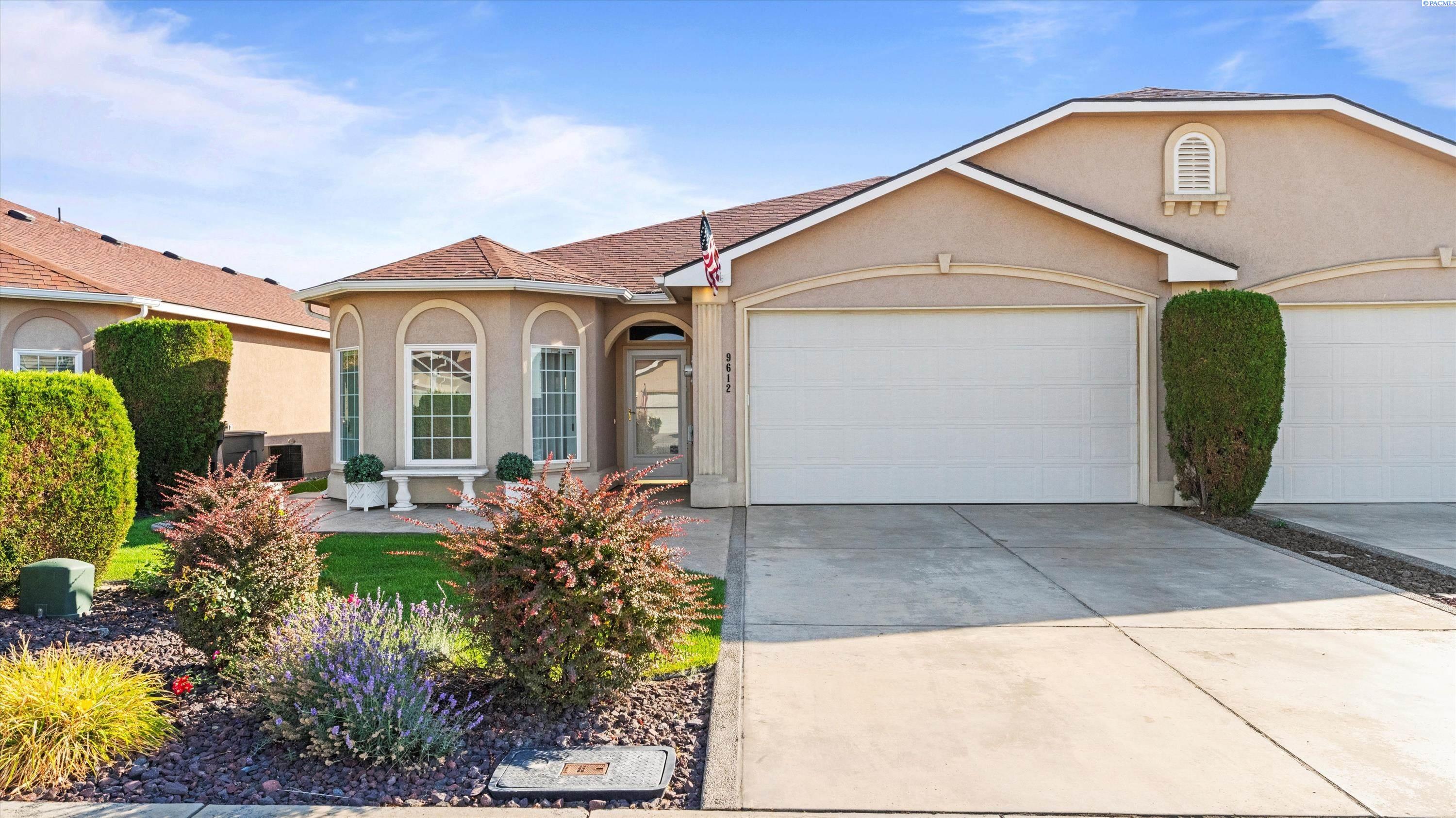 Mia Lane, Pasco, Washington 99301, 3 Bedrooms Bedrooms, 0 ,2 BathroomsBathrooms,Condos/townhomes,For Sale,Mia Lane,0,287768