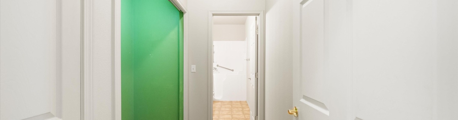 Mia Lane, Pasco, Washington 99301, 3 Bedrooms Bedrooms, 0 ,2 BathroomsBathrooms,Condos/townhomes,For Sale,Mia Lane,0,287768